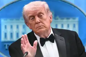 Trump dice que “no tiene apuro” en negociar con Irán