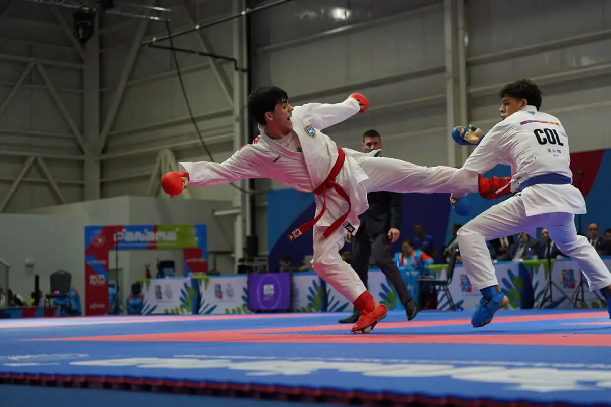 PRECISIÓN. Fontana venció 3-1 a Henry Viveros en la final de los Juegos Sudamericanos de la Juventud.