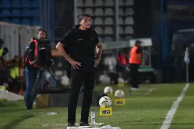 El dilema de Atlético Tucumán: Falcioni y la falta de variantes en el banco