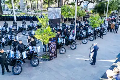 Jaldo equipó a la Policía con fondos de los “adicionales” y destacó el avance en seguridad y transparencia