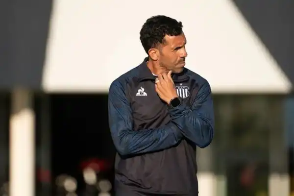 Carlos Tévez rompió el silencio: el sueño de ser presidente de Boca y su veredicto sobre Paredes y Aranda