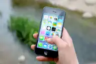 Más de 10 modelos de celulares perderán funciones de WhatsApp en mayo