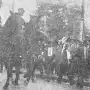 Recuerdos fotográficos: de protestas sofocadas a palos y de actos masivos, en 14 fotos