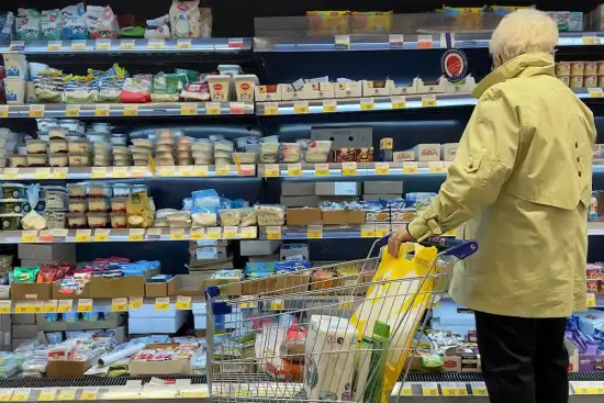 550x367_jubilados-pensionados-pueden-acceder-mayo-descuentos-reintegros-supermercados-farmacias-otros-comercios-adheridos-1135059-123607.webp