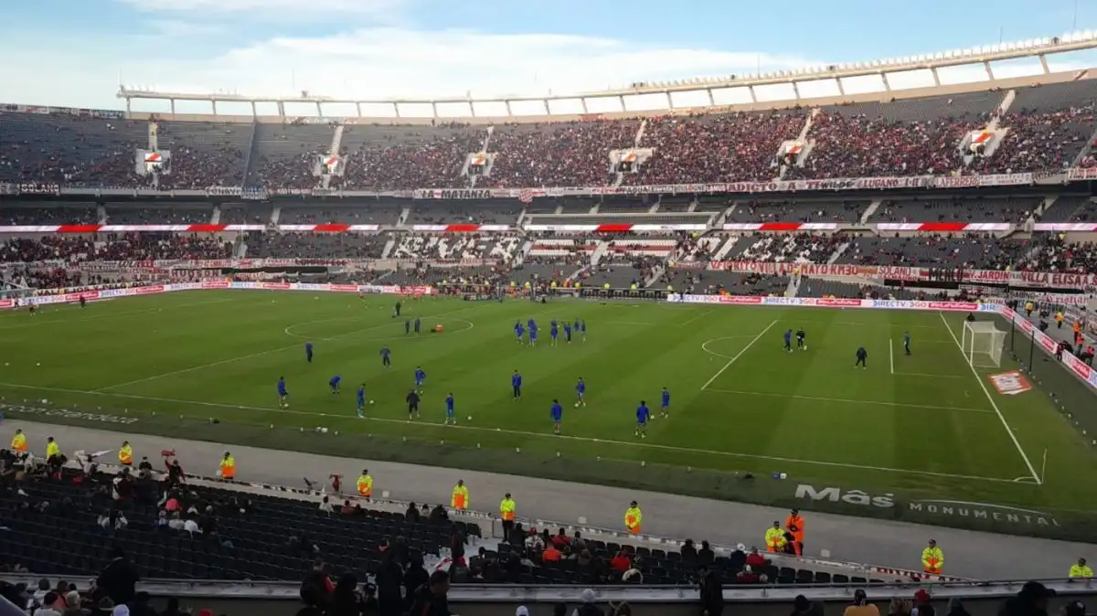 Decanos y millonarios entran en calor