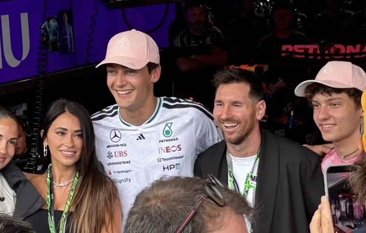 Messi posó con los pilotos de Mercedes