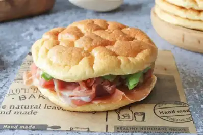 Pan de huevo: la receta proteica de dos ingredientes que es tendencia