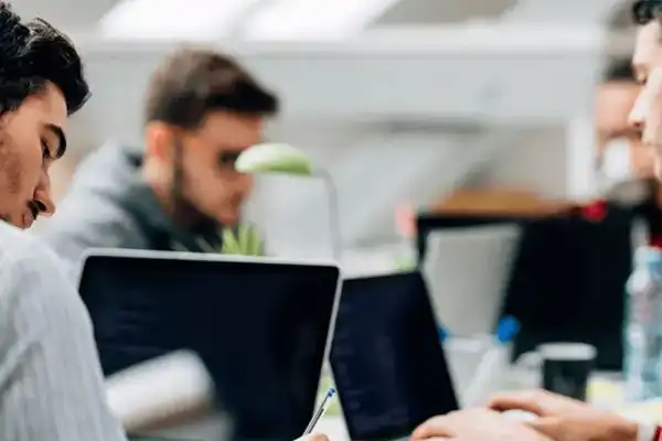 Vocación y chance laboral en Argentina: ¿las personas trabajan de lo que estudiaron?