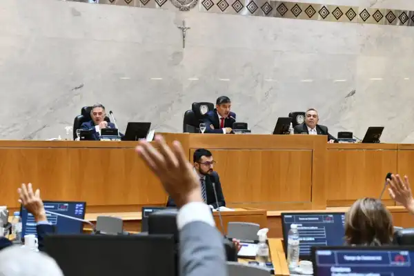 La gestión de Milei fue blanco de todas las críticas en la Legislatura