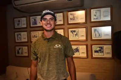 Es puertorriqueño, tuvo varios maestros golfísticos tucumanos y vino a participar del Abierto del Norte