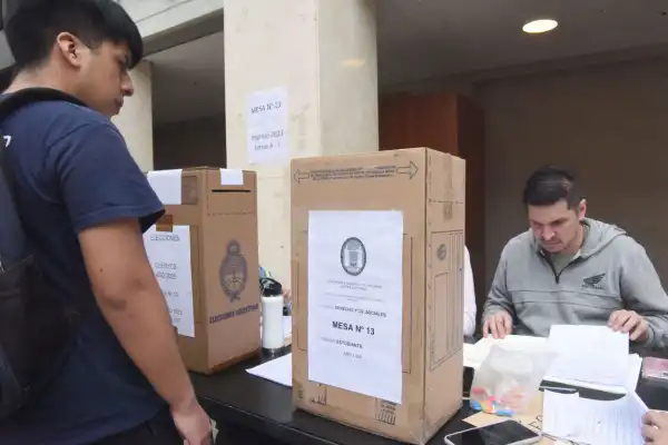 UNT: en una instancia clave, las 13 facultades eligen a sus consejeros directivos