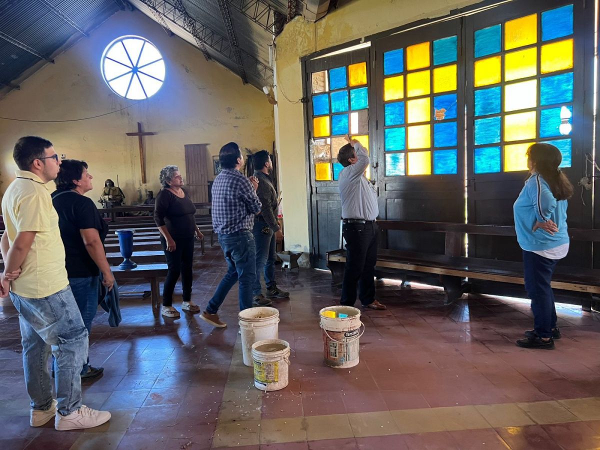 Las secuelas de las inundaciones en Alderetes: buscan salvar la capilla Santísima Trinidad con un bingo solidario