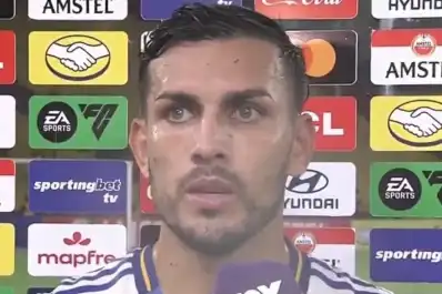 El picante cruce entre Leandro Paredes y el DT de Barcelona de Ecuador: “No sé quién es”