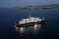 El barco con hantavirus partió a las islas Canarias