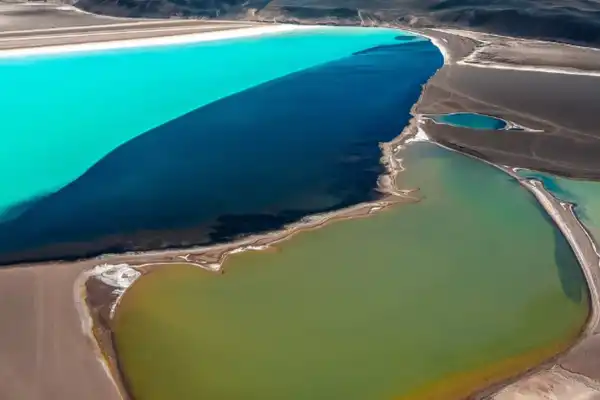 Lagunas de colores a 4500 metros de altura: Balcón del Pissis, uno de los rincones más impresionantes de Argentina