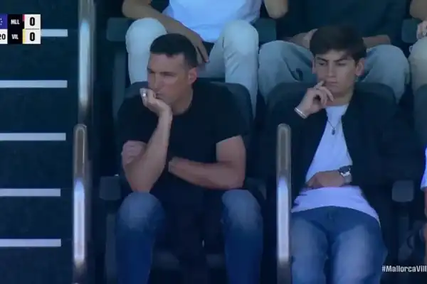Scaloni reapareció en España y presenció el empate entre Mallorca y Villarreal