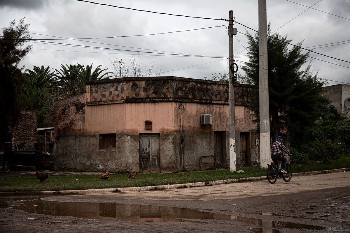 REGISTRO. Algunas casas tienen marcas que pertenecen a crecidas de distintos años.