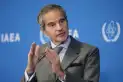 El argentino Rafael Grossi intenta despegarse de Milei en su campaña a la jefatura de la ONU