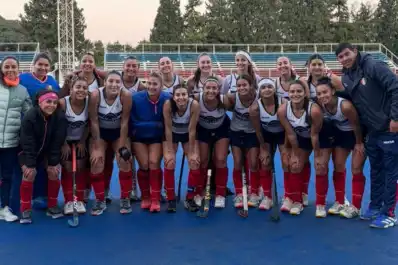 Hockey: Natación ganó un partido clave y quedó como líder en el momento más definitivo del torneo