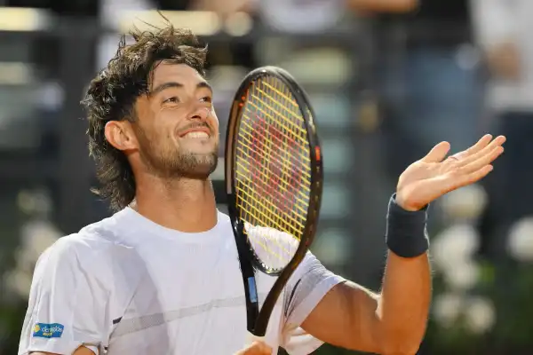 Thiago Tirante dio el batacazo frente al 12° del mundo y se metió en los octavos del Masters 1000 de Roma