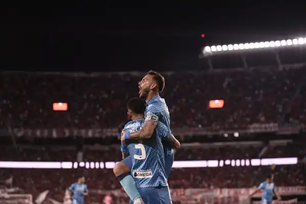 Atlético Tucumán: el Robin Hood que le roba a los grandes pero no sabe ser rico