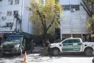 Camiones, secuestros y polémica en el TOF: retiraron cientos de kilos de material del subsuelo judicial