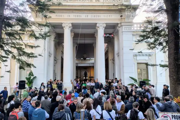 Marcha Federal Universitaria: No se trata solo de un ataque a la universidad sino de un ataque a la democracia