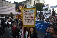 El decano de Medicina de la UNT alertó por el éxodo docente: “Es como cerrar 20 ingenios”