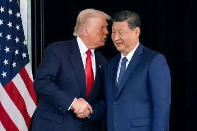 Caída de la popularidad del mandatario: Trump viaja a China con necesidad de victorias
