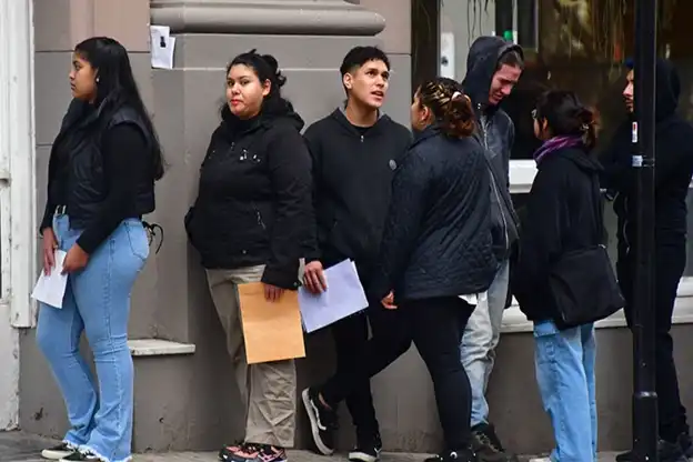 Del sueño tech al trabajo estable: qué busca hoy la Generación Z según un informe