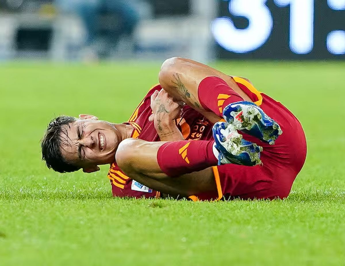 Paulo Dybala sufrió muchas lesiones que hicieron que pierda continuidad en Roma.