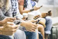 Jóvenes dejaron el celular por 30 días y descubrieron otra forma de pasar el tiempo