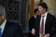 Santiago Caputo viajó a Washington para afianzar el vínculo con el gobierno de Trump y mantiene una agenda reservada