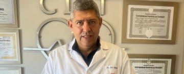 Un médico tucumano casi muere en la pandemia y escribió un libro para no olvidar