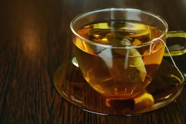 El té casero que muchos argentinos toman en invierno para aliviar la garganta