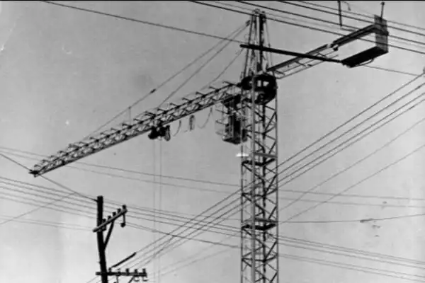 Recuerdos fotográficos: cuando llegó el “outinord”, un nuevo sistema de construcción