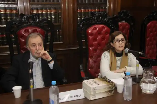 Alberto Zuppi: “Basurear democracia, parlamento e instituciones, son señales de alarma que hay que tener en cuenta