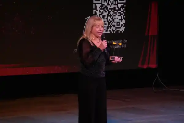 Rossana Chahla recibió certificaciones de la Red de Innovación Local