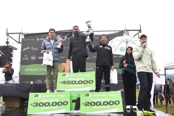 Arón Quiroga se quedó con los 21K de Yerba Buena y Valentina Velardez dominó los 10K
