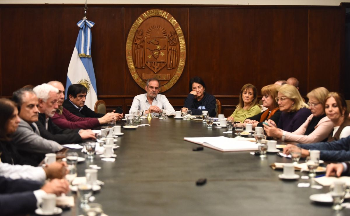 Cómo fue la última sesión de Pagani antes del fallo: respaldos y clima de continuidad en la UNT