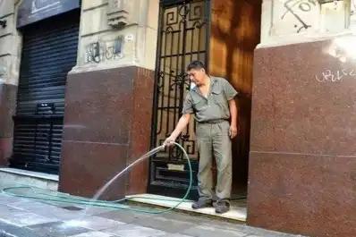 Nuevo aumento para encargados de edificios: cuánto cobrarán en mayo de 2026