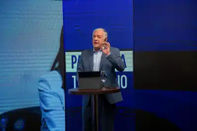 El Rompecabezas de Federico van Mameren: La perpetuación en el poder nunca termina sumando