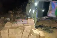 Volcó mientras manejaba alcoholizado y descubrieron que llevaba álbumes y figuritas del Mundial 2026 de contrabando