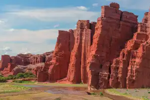 El tesoro oculto del norte argentino: dónde están los impresionantes castillos de piedra