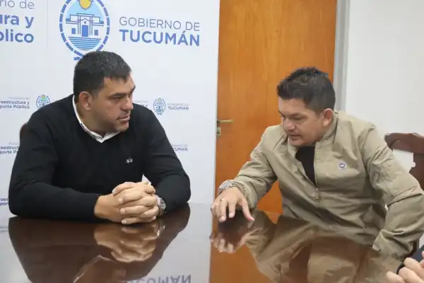 Por Kicillof en Tucumán, el Pulguita con un ministro y cambios en Yerba Buena