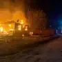 Tragedia en Lastenia: un niño de 5 años murió al incendiarse una casa de madera