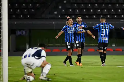 Atlético Tucumán encontró el rumbo justo antes del receso y sueña en grande para el próximo semestre