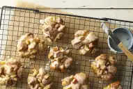 Buñuelos de manzana saludables: la receta de un desayuno lleno de sabor, crujiente y nutritivo