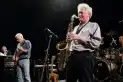 Murió Dick Parry, histórico colaborador de Pink Floyd en sus temas más emblemáticos