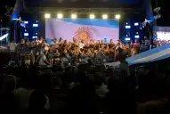 Vigilia Patria: shows, ferias y tradición en la plaza Independencia